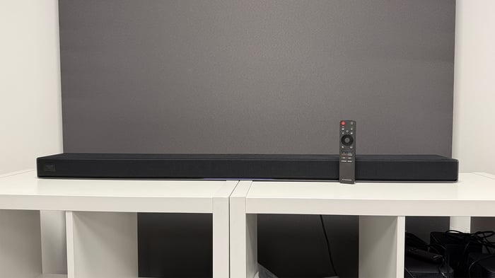 The LG Sound Suite H7 showcasing its impressive speaker array