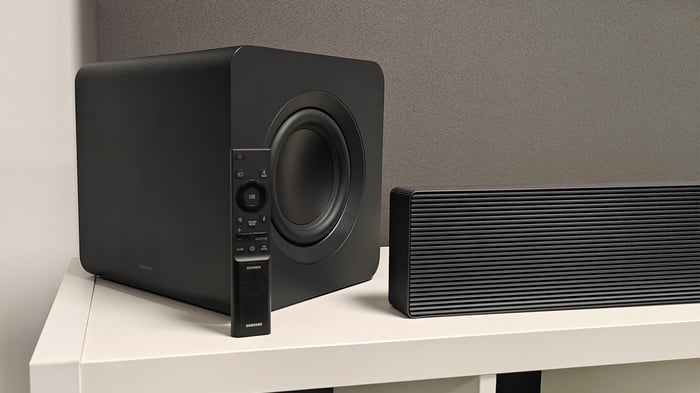 Samsung HW-QS700F Dolby Atmos soundbar close-up