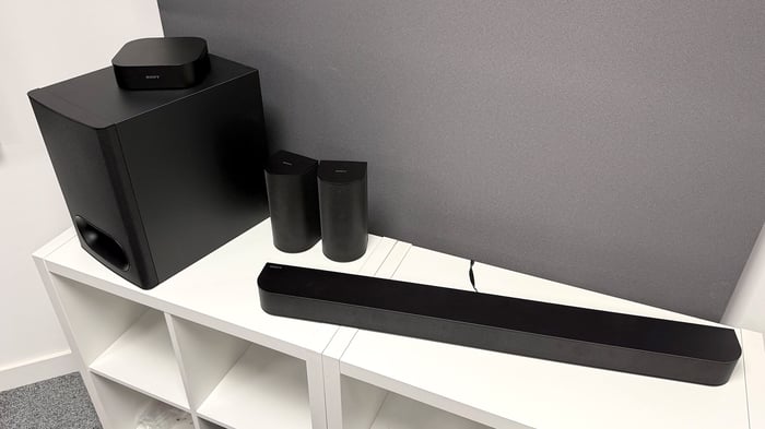 Subwoofer delivers deep, commanding bass