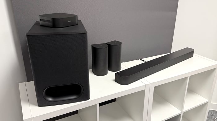 System setup offers a unique experience for home theaters