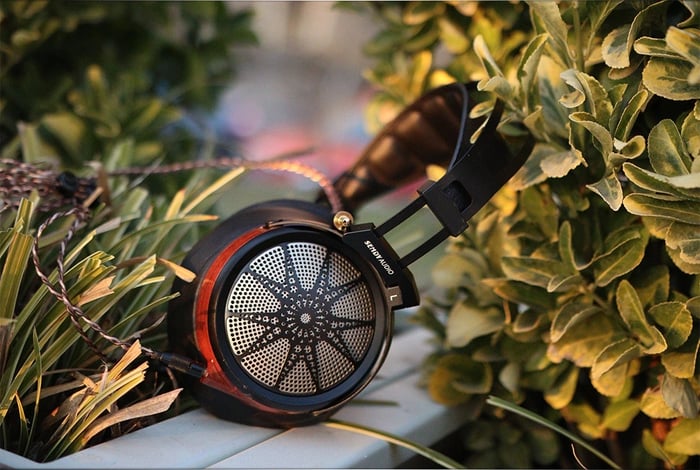 The elegant Sendy Audio Apollo headphones
