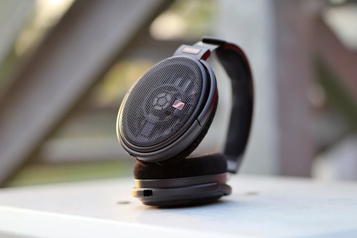Sennheiser HD 660S2 vs HIFIMAN Edition XS