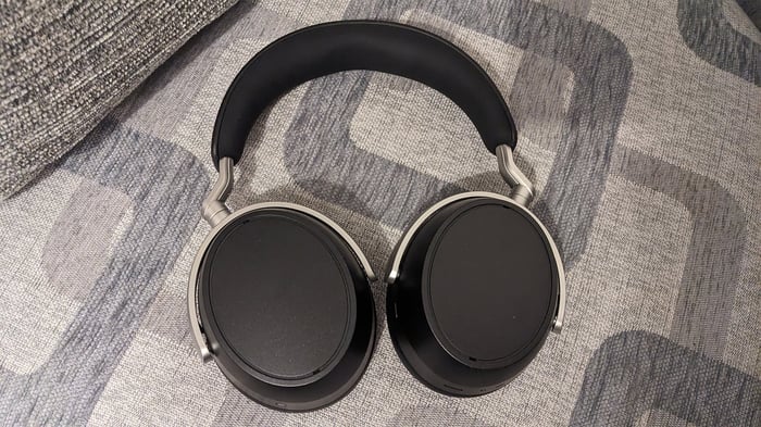 Sennheiser HDB 630 price and value