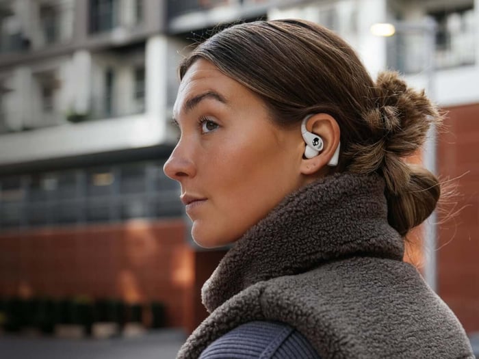 Advanced controls and connectivity features