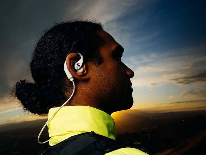 Value-packed earbuds built for real-world use