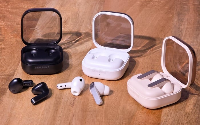 Samsung Galaxy Buds4 new design and case