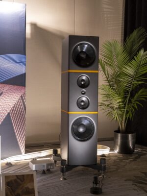 Stenheim’s Reference Ultime Two SX tower with dynamic power