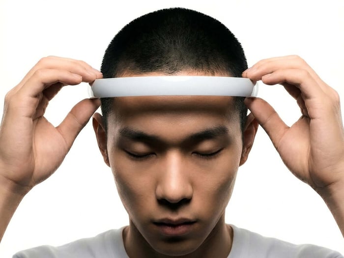 StillFlow Meditation Wearable Headband Concept