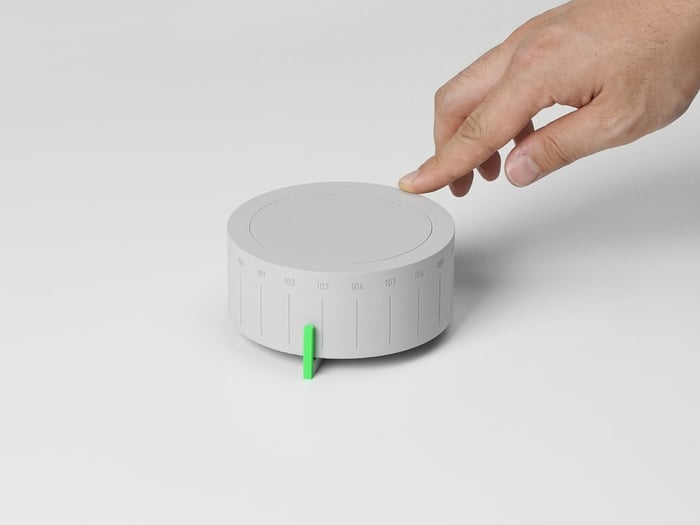 Close-up of the Wheel Digital Radio