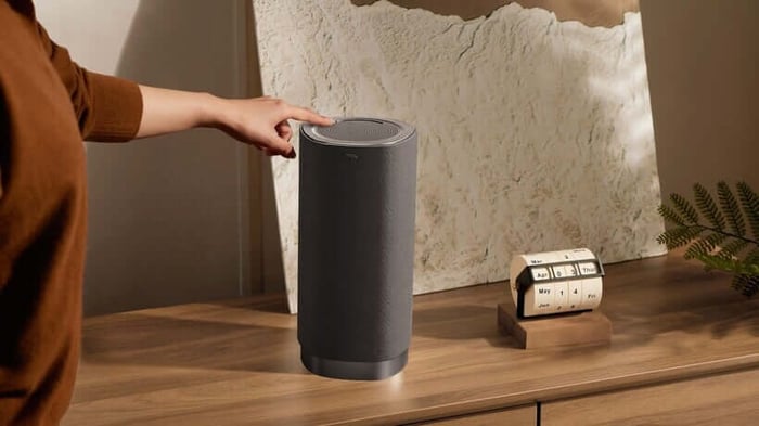 TCL Z100 speaker for wireless Dolby Atmos FlexConnect setups