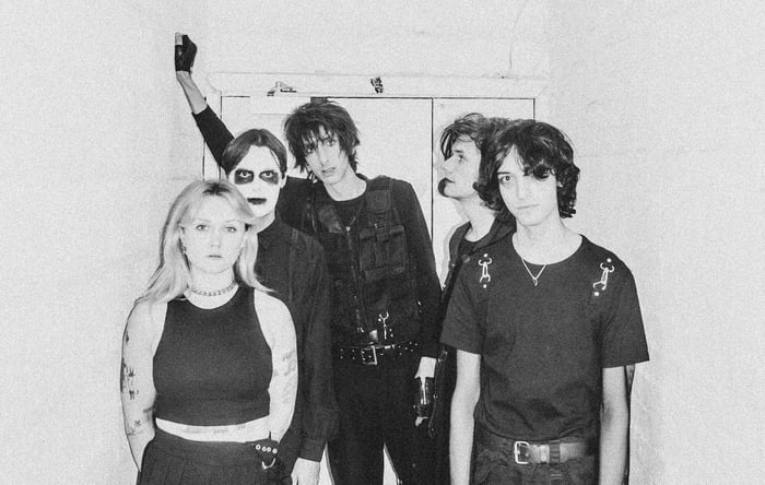 The Horrors Night Life