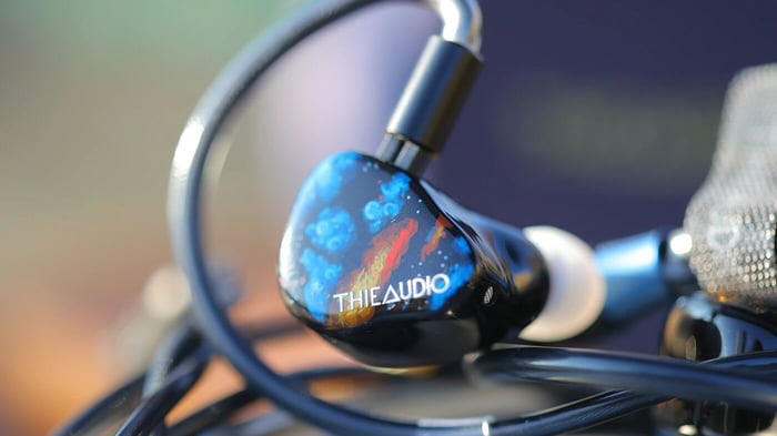 ThieAudio Origin versus Sweear He-Live5 comparison