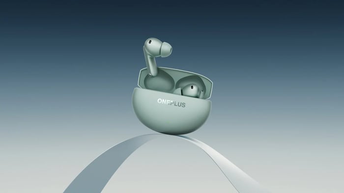 OnePlus Buds 4 Close-up View