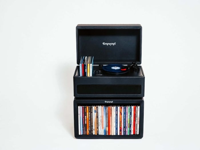 Open Tiny Vinyl Player showing platter and tonearm