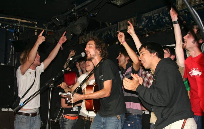 Frank Turner performs at the Camden Barfly in 2006 (Photo by Dan Griffiths/Avalon/Getty Images)