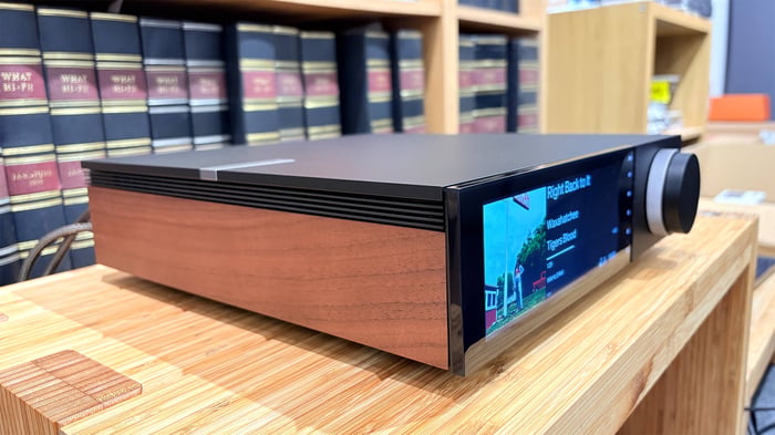 Cambridge Audio Evo 150 SE streaming interface