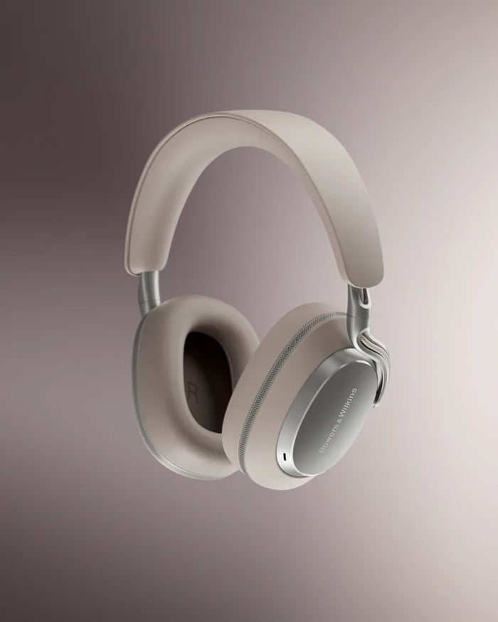 Top angle showing Nappa leather headband