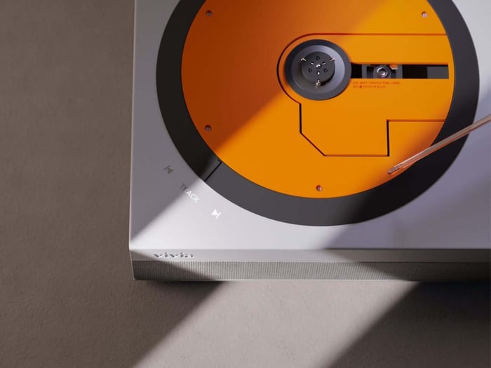 Vivia concept with analog-inspired controls
