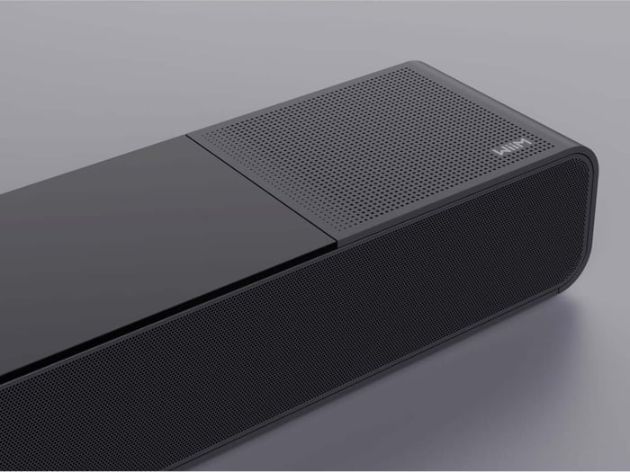 Innovative driver array delivers Dolby Atmos and rich sound.