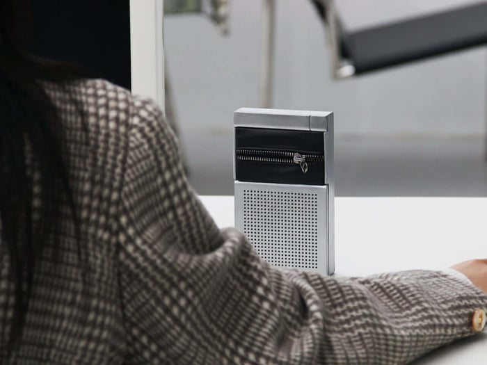 Close-up of ZIP speaker with zipper detail