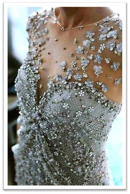 เริ่มต้นแบรนด์เสื้อผ้า ด้วยผ้าลูกไม้แบบใด? ที่สามารถสะท้อนภาพลักษณ์ของแบรนด์คุณได้ดีที่สุด