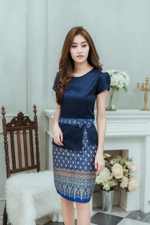 ซึ่งทาง United Lace จำหน่ายผ้าลูกไม้ ราคาส่ง และราคาปลีก รวมไปถึง ขายผ้าลูกไม้นําเข้า โดยมีแบบและลวดลายที่ทันสมัยให้เลือกสรรมากมาย