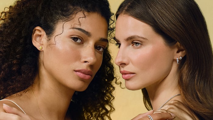 A Jewellery Expert’s Guide to the Best Earring Backs