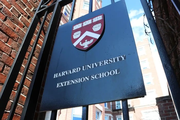 Image of the Harvard Extension School sign representing Project Management Certification Harvard