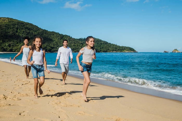 How to Keep Kids Safe at the Beach or Pool During Family Vacations