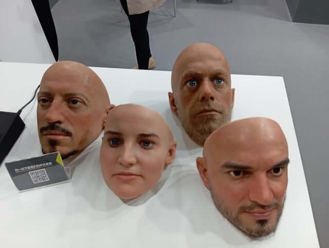 Headswaps: Exploring the Art and Technology Behind Image Manipulation
