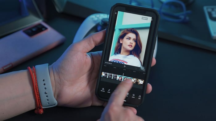 Video Editing on Mobile - AI in Video Production