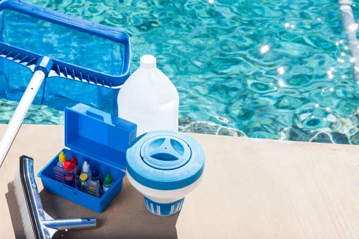 Why Weekly Pool Service is Essential