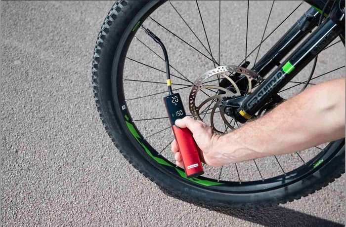 what is a clincher bicycle tire