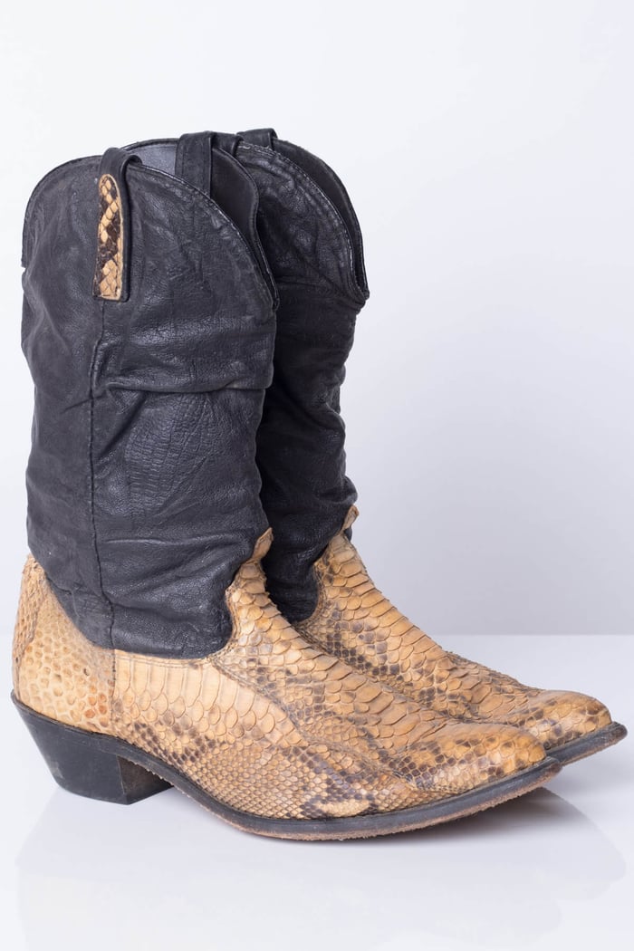 Vintage-Cowboy-Boots-Front-1037