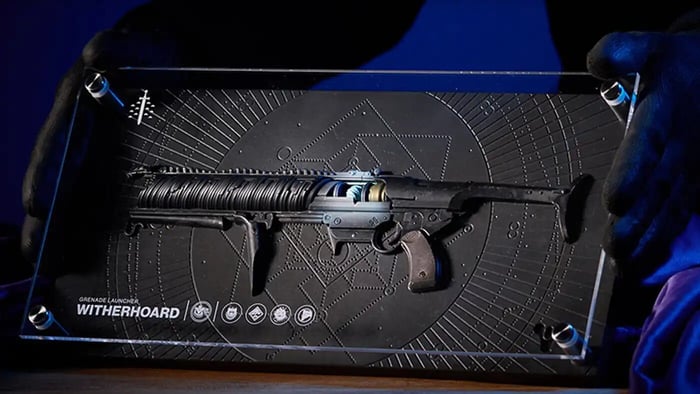Destiny iconic weapons from Just Geek