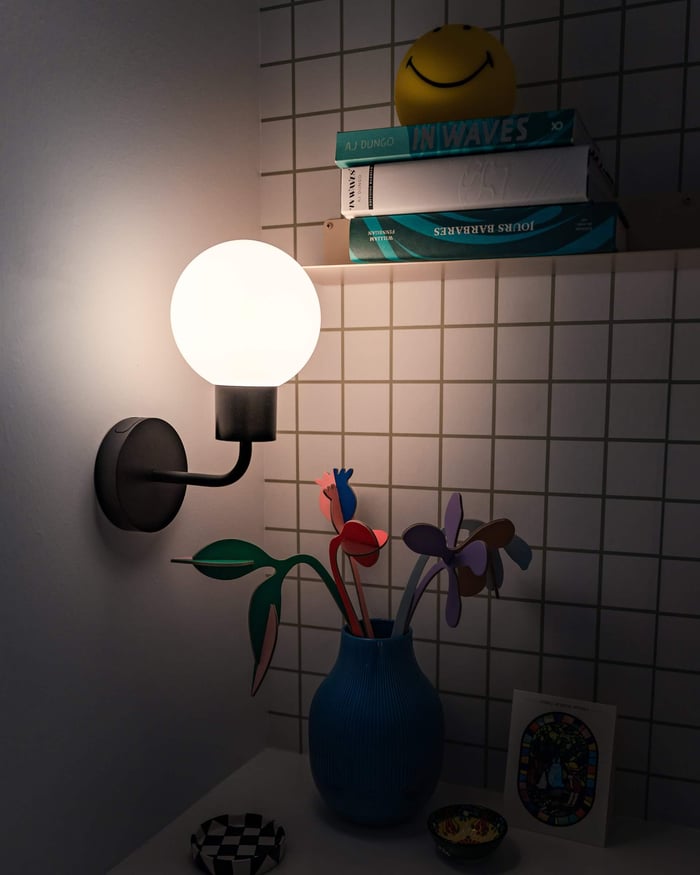 modern style warm lighting rechargeable wall sconce