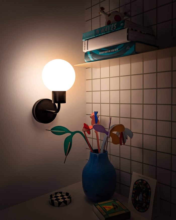 warm-lighting-space-saving-hack