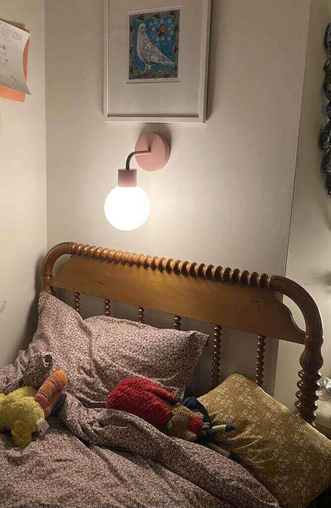 How to choose the best rechargeable wall sconce for your home