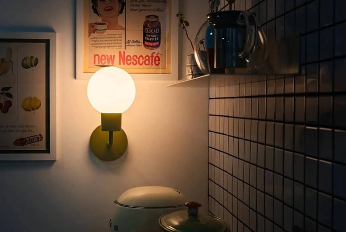7 of the best ways to brighten up a room without windows