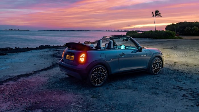 2025 MINI Cooper Convertible: Top-Down Fun, Electrified and Evolved