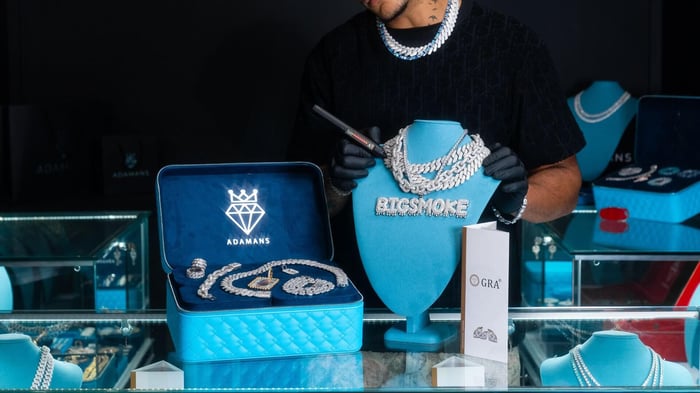 Adamans Moissanite Chains: Elevate Your Style with Timeless Brilliance