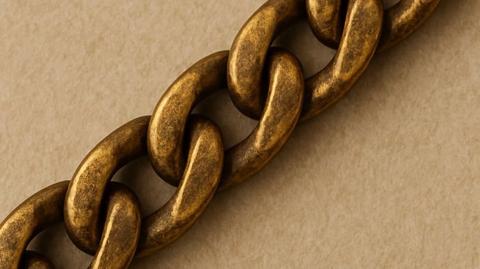 What Does Tarnished 14K Gold Look Like? Truth About This Iconic Metal