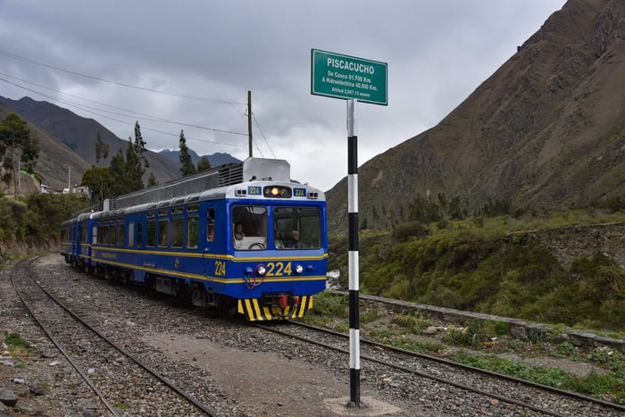 A Peru Rail Expedition train travelling from Ollantaytambo to Machu Picchu