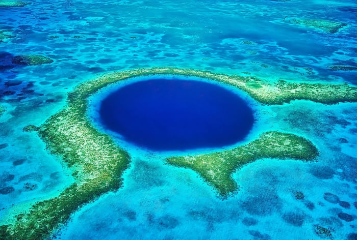 The Great Blue Hole, Ambergris Caye, Belize