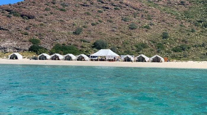 Camp Cecil, Mexico