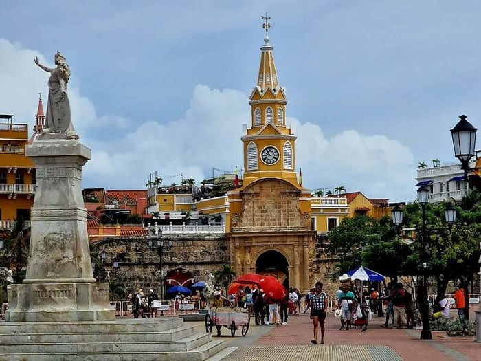 The Gate and Clock Tower that connect Getsemaní with old Cartagena