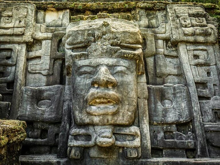 Lamani carvings