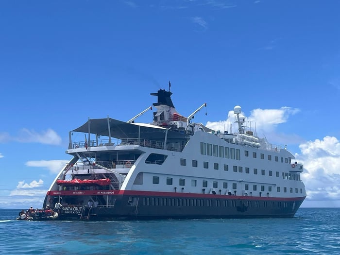 HX Santa Cruiz II at sea in the Galapagos Islands