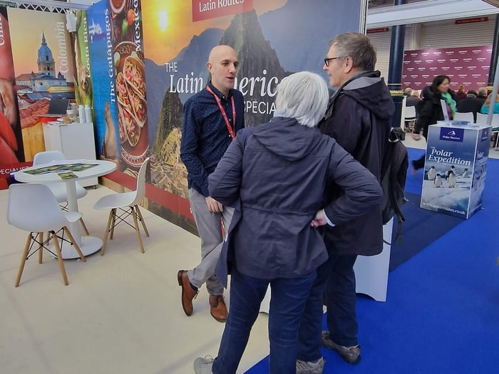 Paul talking Latin America with interested travellers