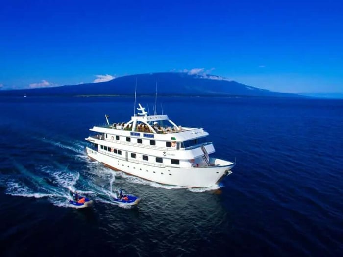Solaris Motor Yacht, Galapagos Island Cruises